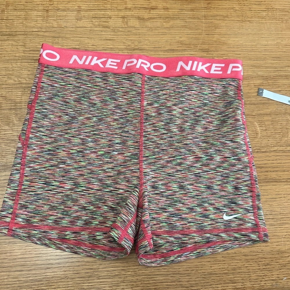 Nike Pro NWT 3” space dye pink stitching and waist band sz Large